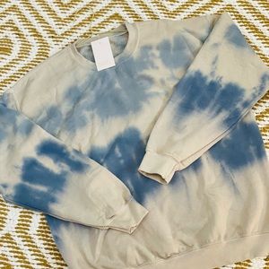 Tie-dye oversized sweater